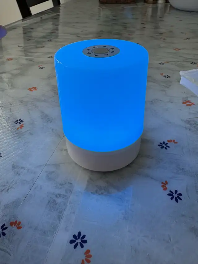 Rechargeable Color Changing LED Touch Night Light in Indoor Lighting & Fans in Kitchener / Waterloo - Image 5