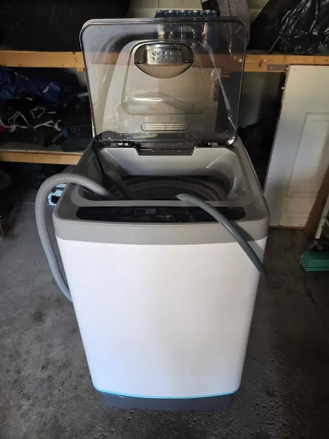 Black and Decker Compact Portable Washer in Washers & Dryers in City of Toronto - Image 6