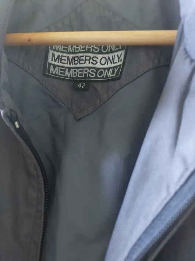 Members Only - 42 (medium) in Men's in City of Toronto - Image 4