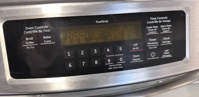 -SALE! Electric Slide-In Stove “WHIRLPOOL” 30” in Stoves, Ovens & Ranges in Barrie - Image 4