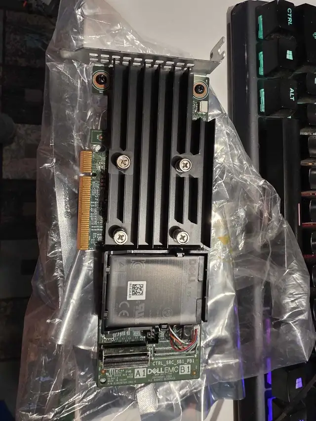 Dell PERC H750 SAS controller64214270458241120