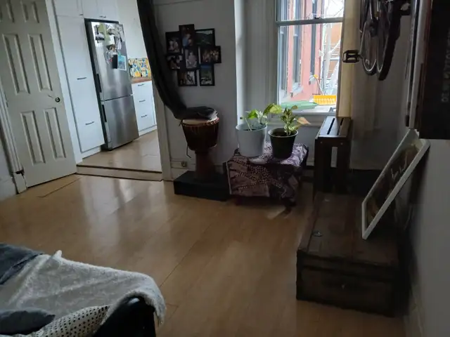 Chambre à louer à Saint Henri 525$ 1er octobre | Room Rentals ...