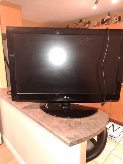LG 36" TV no remote, View more
