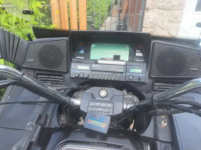 1984 Honda goldwing aspencade in Touring in Ottawa - Image 4