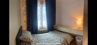 Lit simple et matelas, View more