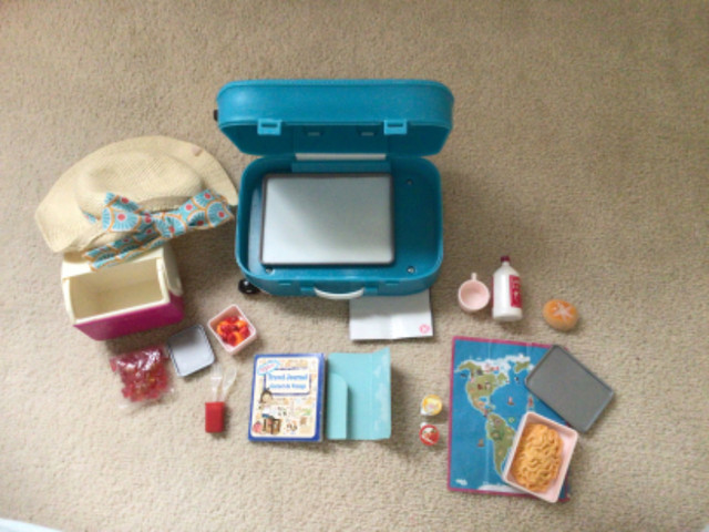 American girl doll vacation accessories in Toys & Games in City of Toronto - Image 2
