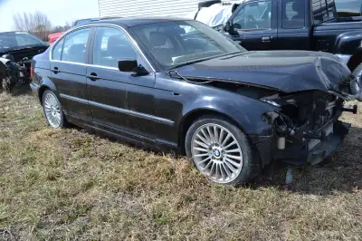 PARTING OUT 2002 330I , 5SPEED MANUAL , LOTS OF PARTS , WILL SELL COMPLETE , OPEN TO OFFERS
