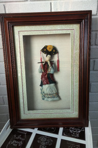 GORGEOUS GEISHA DOLL IN WOODEN SHADOW BOX