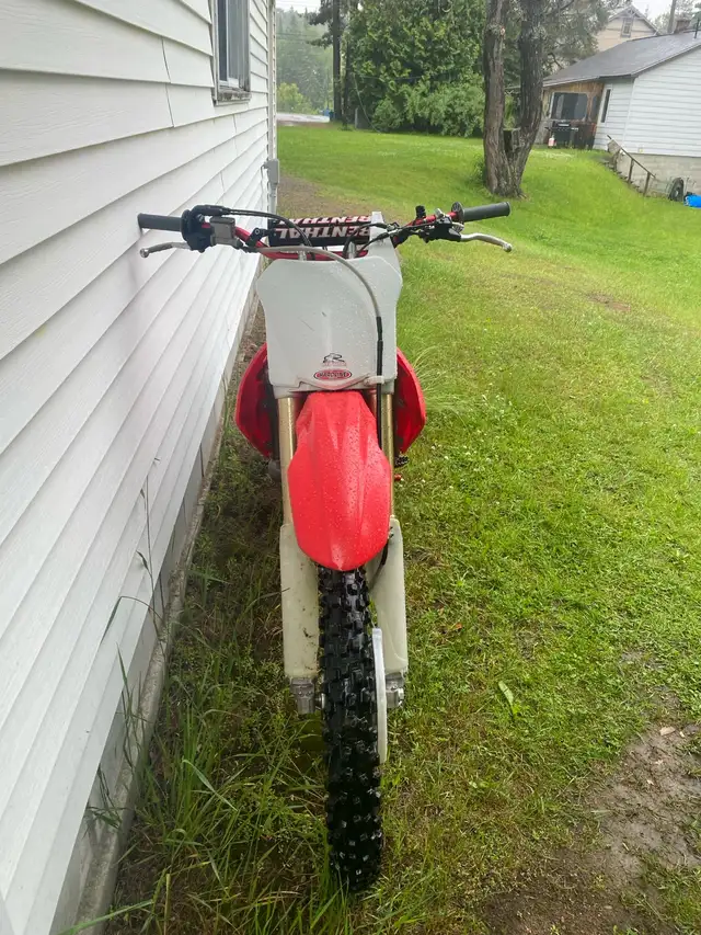  2009 Crf 250r  in Dirt Bikes & Motocross in Muskoka - Image 8