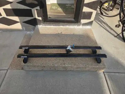 ● Enhance your vehicle's cargo capabilities with this Rhino-Rack 2500 roof rack fitting kit ● Part n...