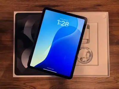 Apple iPad Air 5 Gen M1 64GB, View more