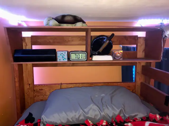 Loft bunk beds (2 beds for sale) in Beds & Mattresses in Markham / York Region - Image 8