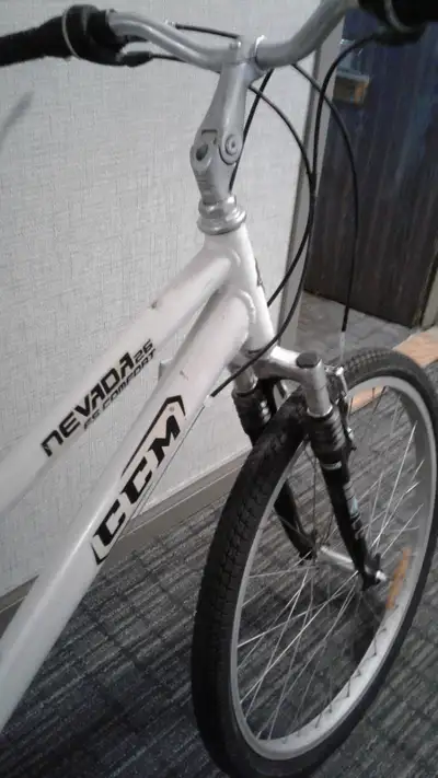 MOUNTAIN BICYCLE FOR YOUTH, View more