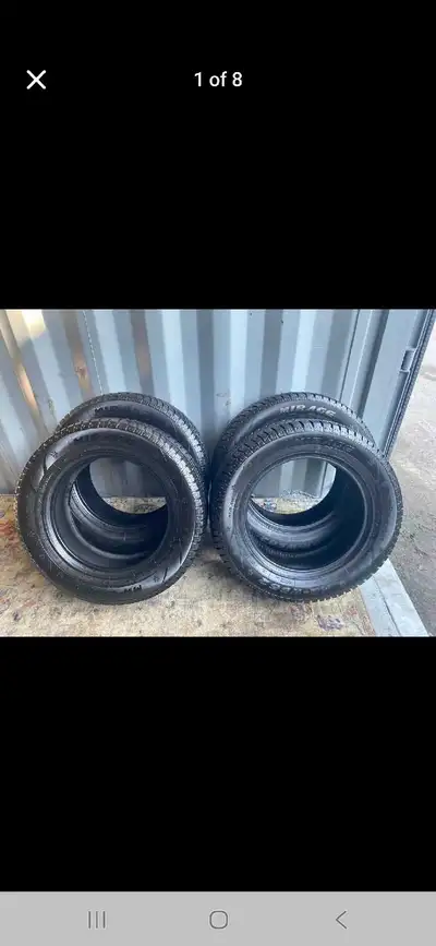 Set of 4 MIRAGE winter tires (235 65 17) Good condition Dot 2820