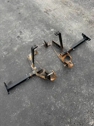 Torklift camper tie downs. Front only. Came off a 2018 GMC 3500 8’ box. Located in Invermere, BC.