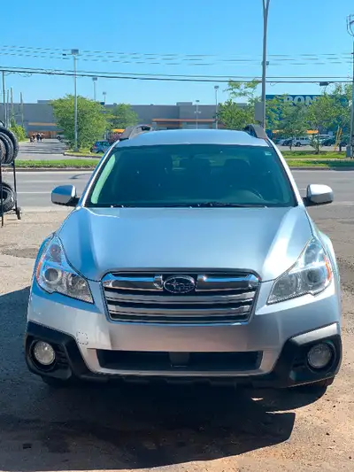 2013 Outback in mint condition