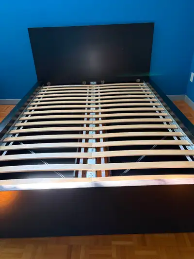 Base de lit double avec quatre tiroirs de rangement, View more