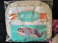Leachco snoogle pregnancy pillow 
