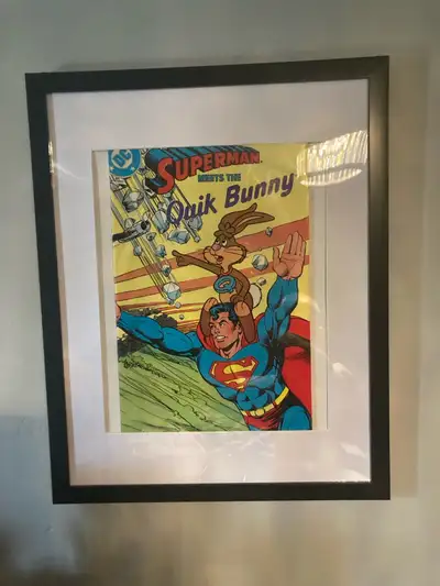 Used superman comic framed ! Will drop off for 5$