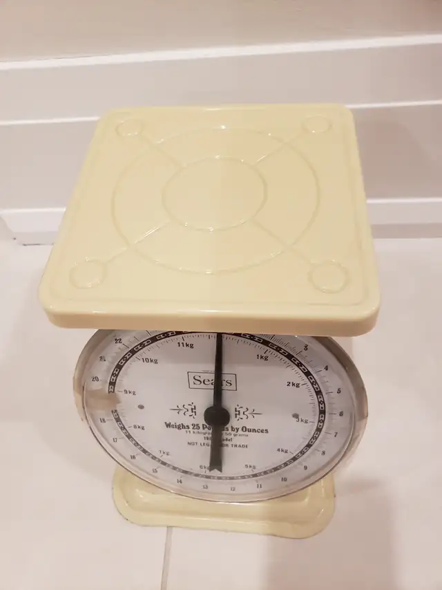 Vintage Sears Kitchen Scale in Kitchen & Dining Wares in Markham / York Region - Image 4