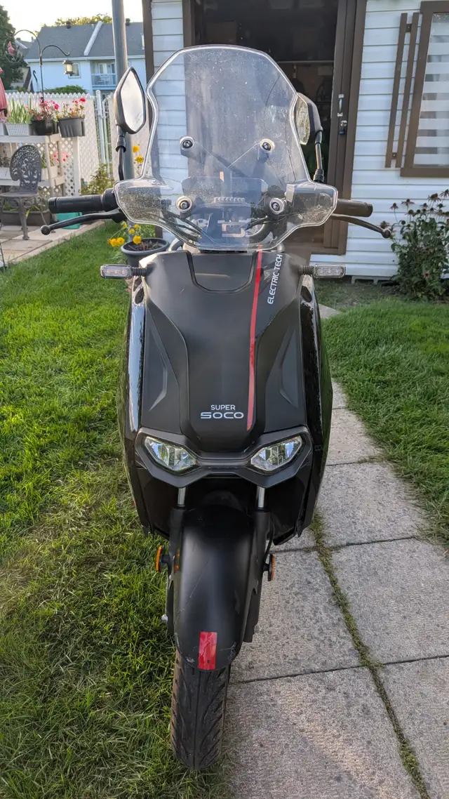Pare-brise scooter Super Soco CPX in Motorcycle Parts & Accessories in Longueuil / South Shore - Image 3