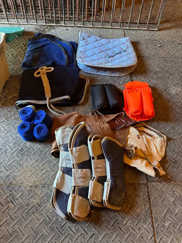 totes of horse tack in Equestrian & Livestock Accessories in North Bay - Image 2