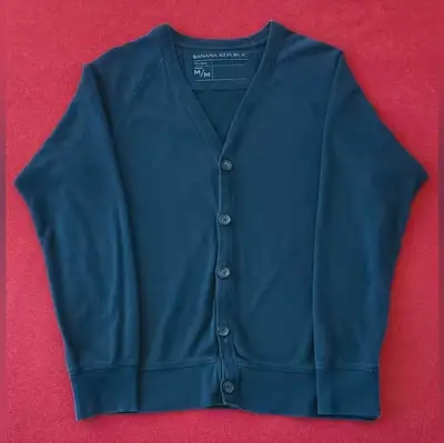 Original price $65 -size Medium -100% Cotton - size Medium - Navy colour