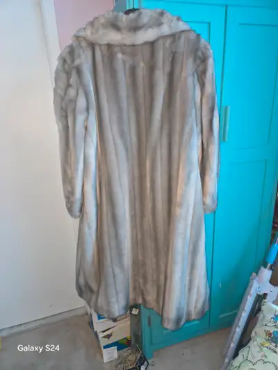 Manteau vison synthétique Sirbain, View more