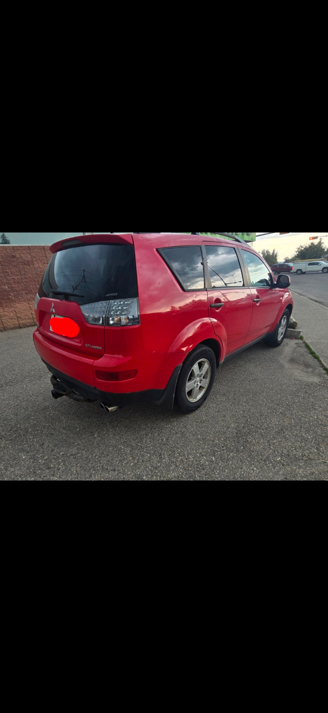 2007 MITSUBISHI OUTLANDER in Cars & Trucks in Calgary - Image 2