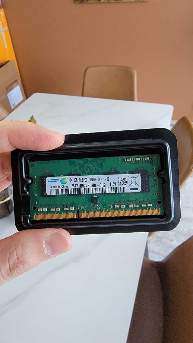 Samsung DDR3 2x2GB Ram Sticks dans Composants de système  à Longueuil/Rive Sud - Image 2