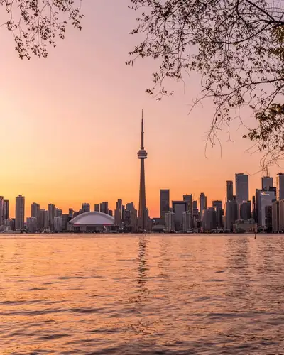 Excellent bachelor apartment available for long term. Please call 416-953 4069 asap Dr.Bob