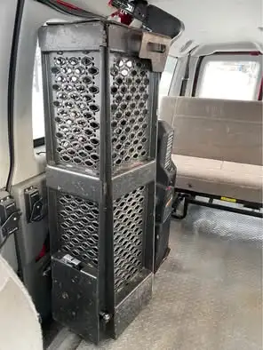 !!!! HANDICAP SPECIAL NEEDS VAN FULLY AUTOMATIC DOOR AND LIFT SELF ACCESS No help needed to get in w...