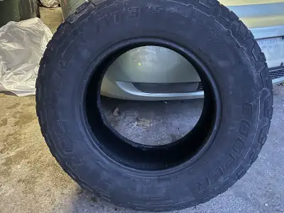 Selling 4 (four) Cooper Discoverer AT3 tires, size 265/70R17, which is ideal for SUV and light truck...