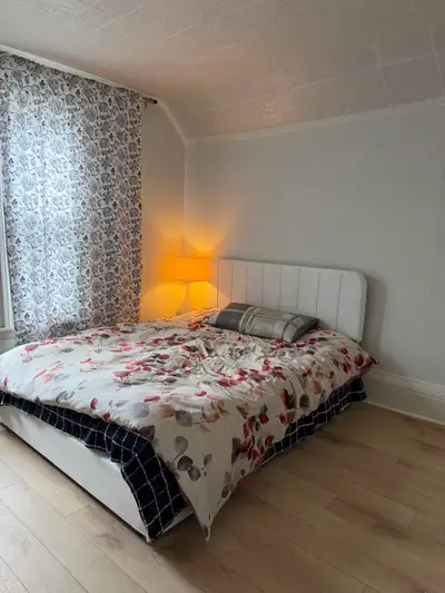 Rooms for Rent – Gananoque Near King Street Two furnished rooms available in a newly renovated 3-bed...
