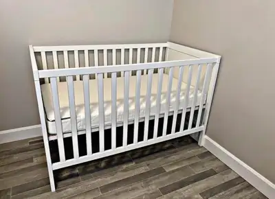 Lit évolutif pour bébé/junior avec matelas et literie, View more