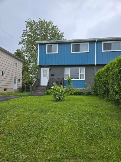 For Rent: Woodlawn, Dartmouth – 3 Bedroom, 1.5 Bath Duplex