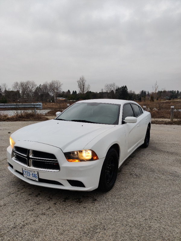 2012 Dodge Charger in Cars & Trucks in Guelph - Image 2