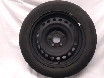 4x OEM NISSAN SENTRA 2022 ($150.00) non negotiable Inclus: Pneus Turanza P205 55R16 89h OEM bon pour...