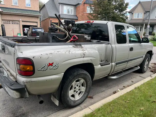 2005 Chevy Silverado stepside v8559287567155220483