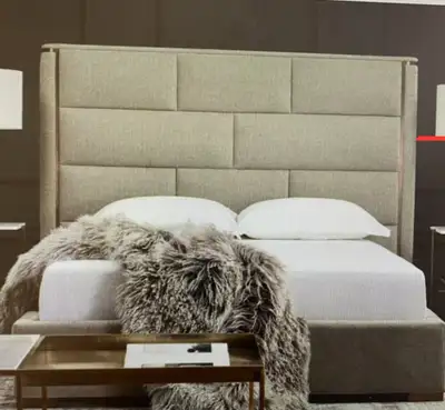 Lit King Maison Corbeil haut de gamme – État impeccable, View more