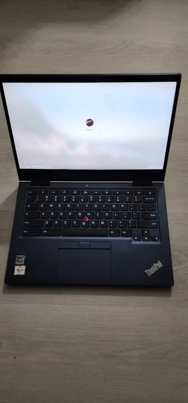 Lenovo - ThinkPad C13 Yoga Gen 1 Chromebook in Laptops in Markham / York Region - Image 2