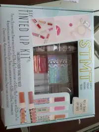 STMT d.i.y tinted lip kit