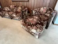 Ensemble sofa,  fauteuil, ottoman vintage 
