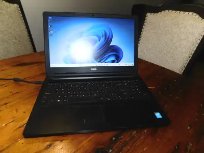 Dell Latitude 3560 15.6" laptop CORE i5 128GB SSD 8GB WIN 11, View more