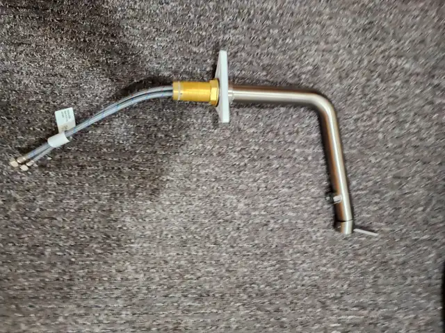 Faucet for the kitchen or vanity546145061915873284
