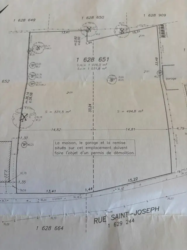 Beautiful lot for constructing 9 residential units in Laval