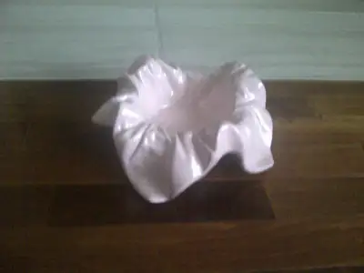 VASE NEUF PORCELAINE ROSE+GRIS 3.5"HAUx9"DIAMÈ SIGNÉ LineP$20.00, View more