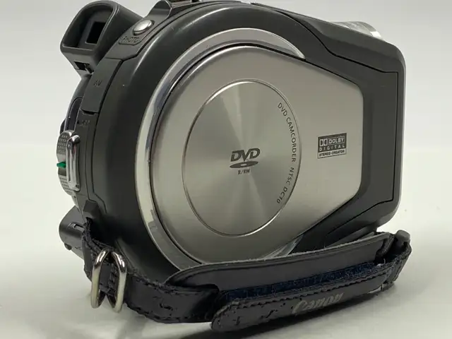 CANON DC10 Mini DVD Video Camcorder 10x Optical Zoom - Works in Cameras & Camcorders in Edmonton - Image 3