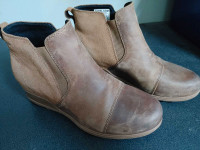 Sorel Evie boot size 10