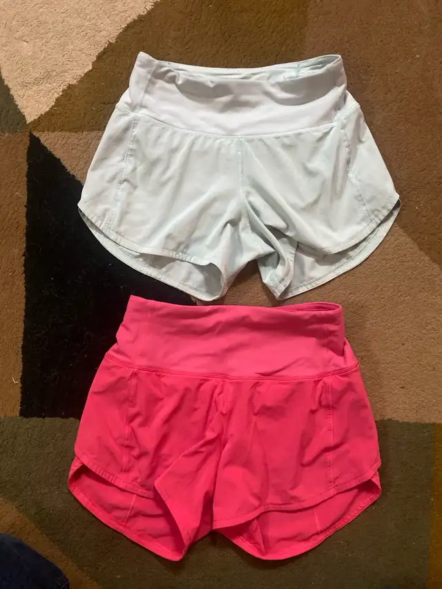 Lululemon Running Shorts - Size 0 in Women's - Bottoms in Barrie - Image 2